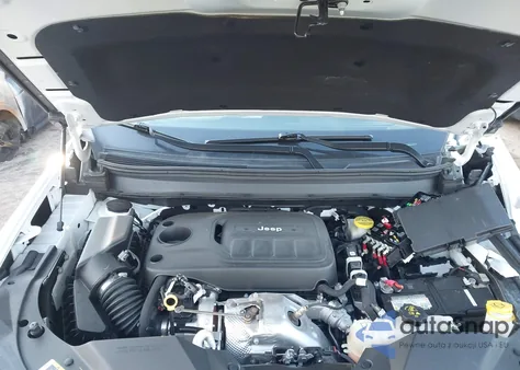 2022 Jeep Cherokee Latitude Lux 4X4 from USA, damaged, VIN 1C4PJMMN2ND541365